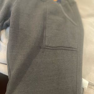 Women’ Aviator Nation charcoal gray sweat pants. Size M. Minimal piling.